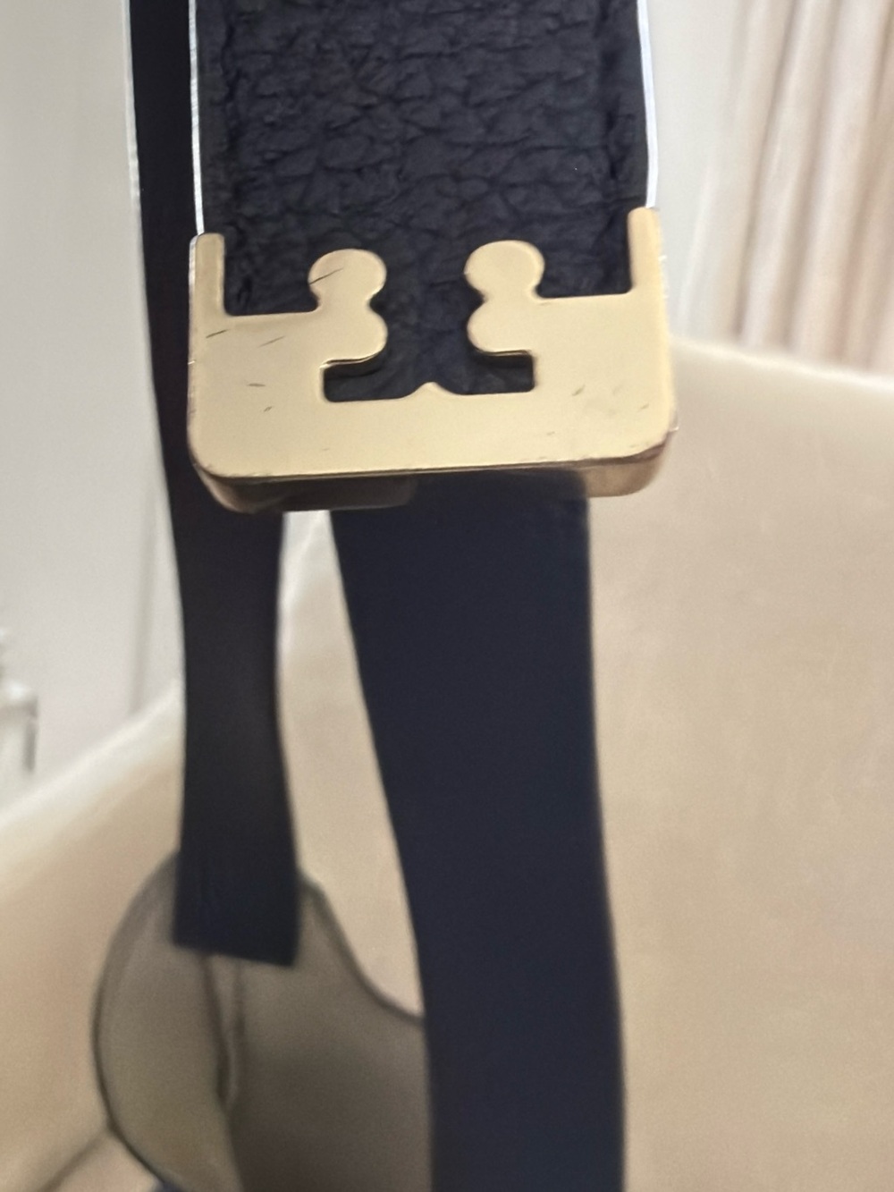 Tory Burch Black Pebbled Leather Hobo with Gold Logo - Picture 7 of 9